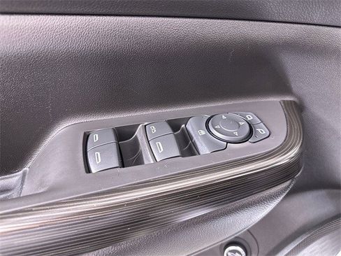 Used 2019 GMC Acadia SLT image 24