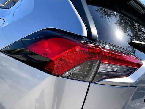 Used 2019 Toyota RAV4 XLE image 29