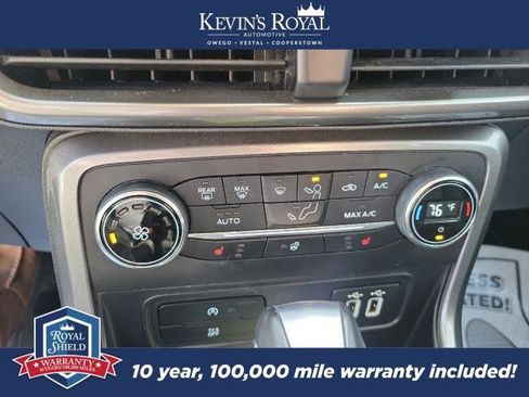 Used 2018 Ford EcoSport SE w/ SE Convenience Package FWD image 16