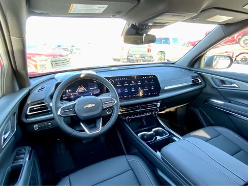 New 2026 Chevrolet Traverse LT w/ LPO, Floor Liner Package image 33