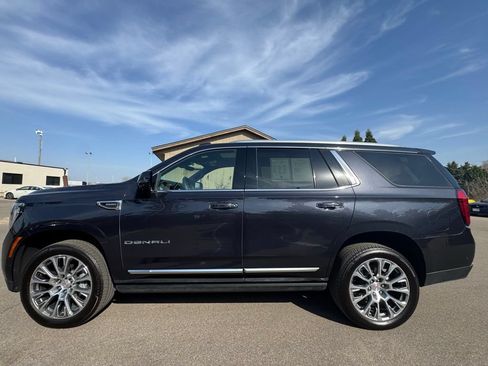 Used 2025 GMC Yukon Denali w/ Denali Reserve Package AWD/4WD image 11