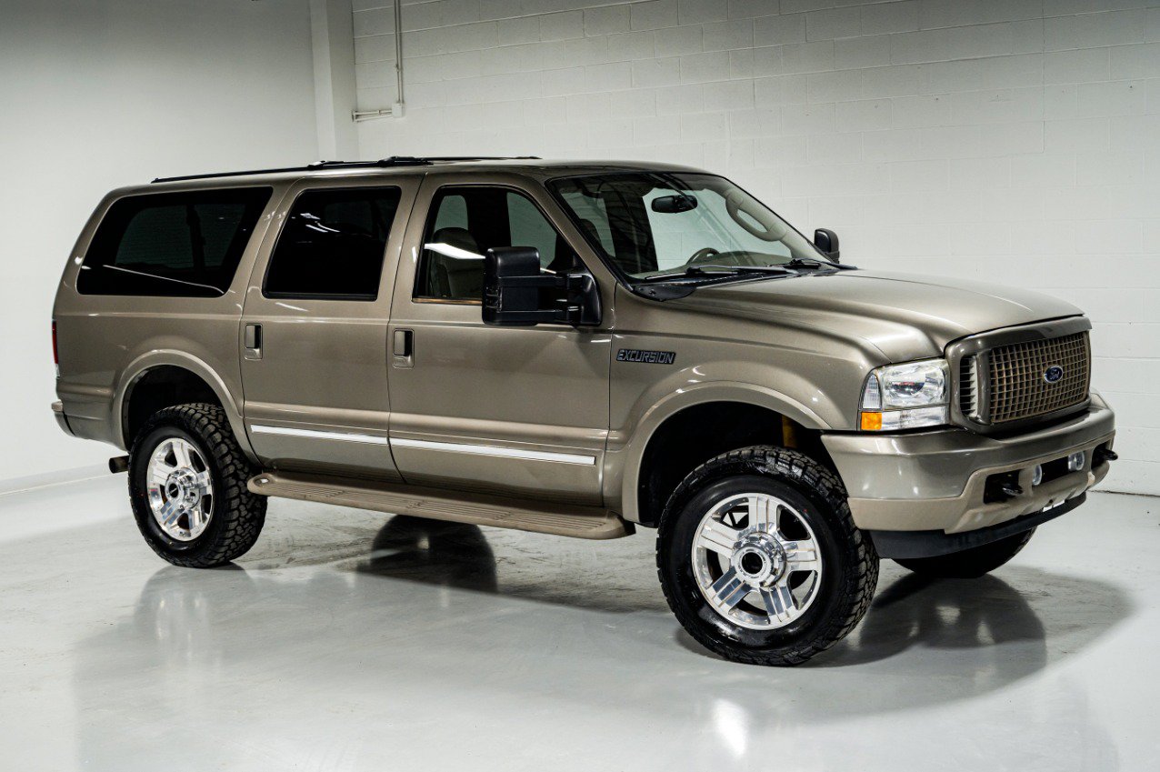 Used 2003 Ford Excursion Limited AWD/4WD image 1