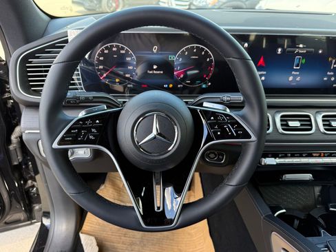 Used 2025 Mercedes-Benz GLE 580 4MATIC image 22