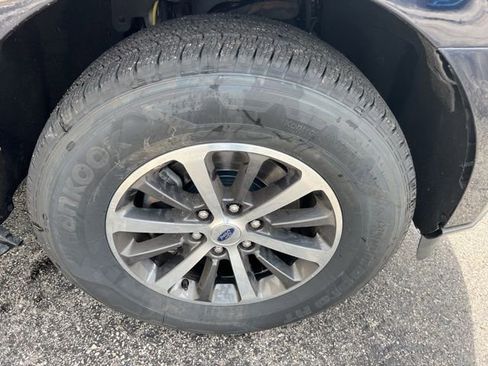 Used 2021 Ford Expedition XLT AWD/4WD image 24