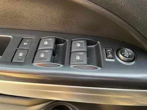 Used 2019 Chevrolet Colorado ZR2 w/ Colorado ZR2 Bison Edition image 15