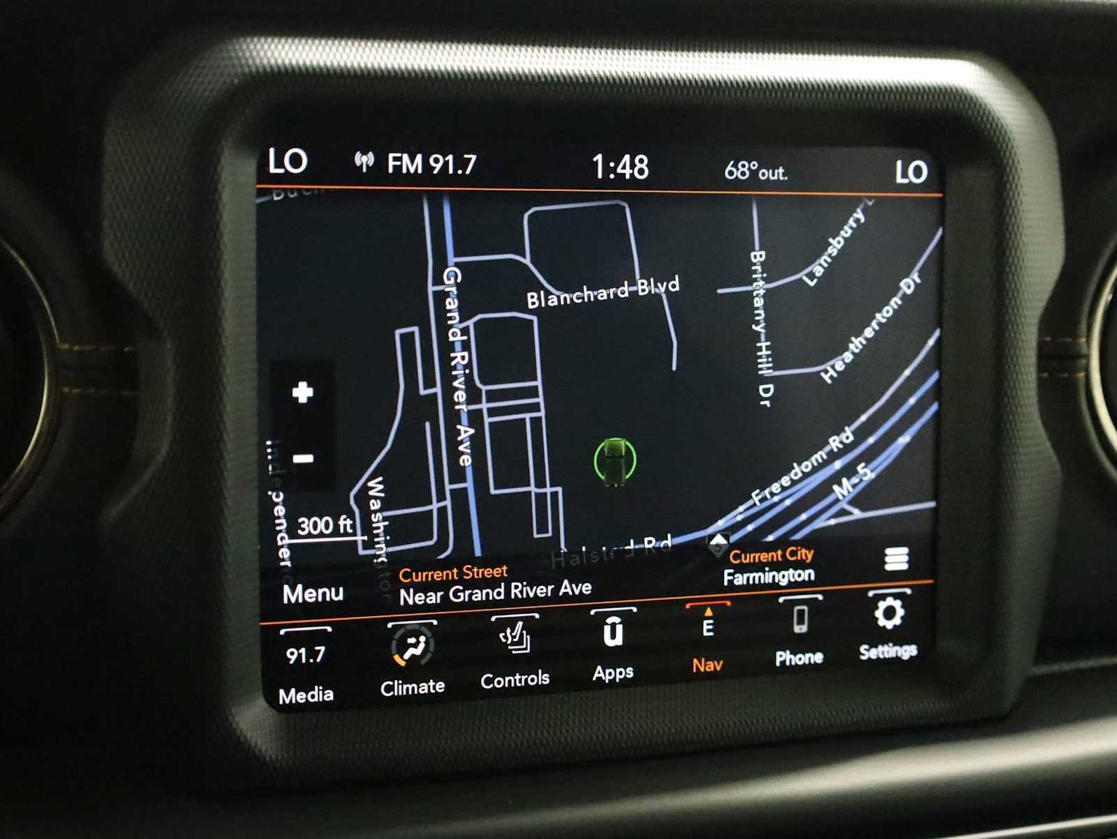 Used 2021 Jeep Wrangler Unlimited Sahara AWD/4WD image 30