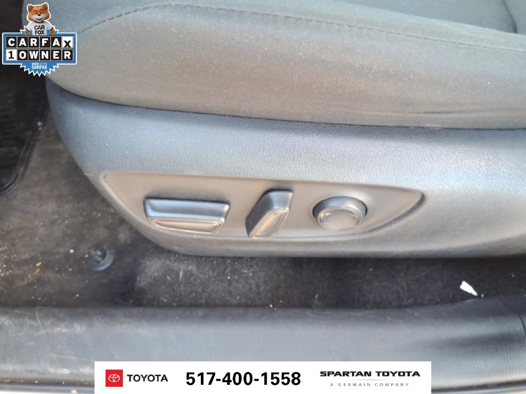 Used 2024 Toyota RAV4 XLE FWD image 16