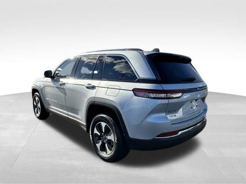 Used 2022 Jeep Grand Cherokee Limited 4xe w/ Luxury Tech Group II image 5