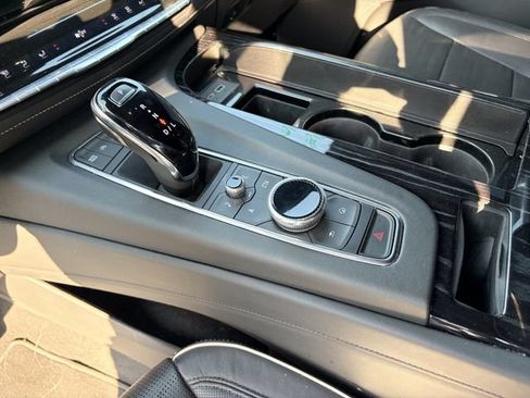 Used 2021 Cadillac Escalade Sport w/ Driver Assist Tech Package AWD/4WD image 7