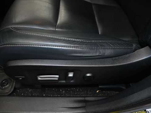 Used 2017 Toyota Highlander XLE AWD/4WD image 21