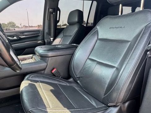 Used 2023 GMC Yukon XL Denali w/ LPO, Floor Liner Package AWD/4WD image 10