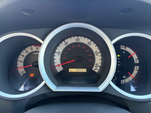 Used 2013 Toyota Tacoma PreRunner w/ TRD Sport Pkg RWD image 17