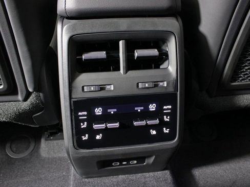 Certified 2025 Porsche Macan 4 Electric image 19