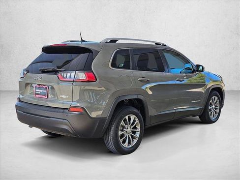 Used 2019 Jeep Cherokee Latitude Plus image 5