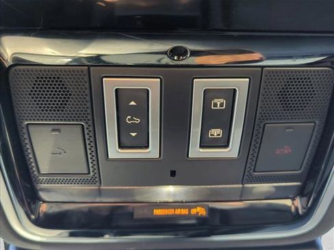 Used 2021 Land Rover Range Rover Velar S image 23