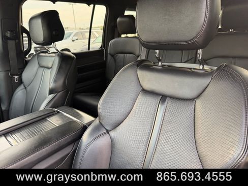 Used 2024 Jeep Wagoneer Series II w/ Convenience Group I AWD/4WD image 13