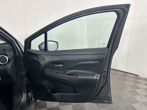 New 2025 Nissan Versa SV w/ Trunk Package image 40
