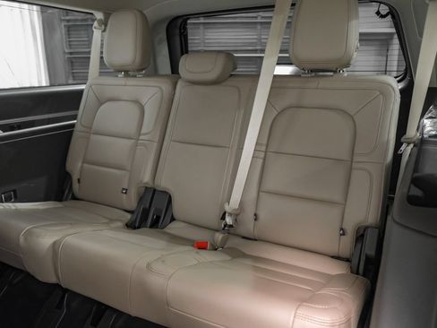 Used 2022 Lincoln Navigator L Reserve AWD/4WD image 40