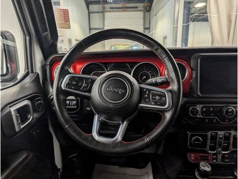 Used 2020 Jeep Gladiator Rubicon w/ Dual Top Group AWD/4WD image 12