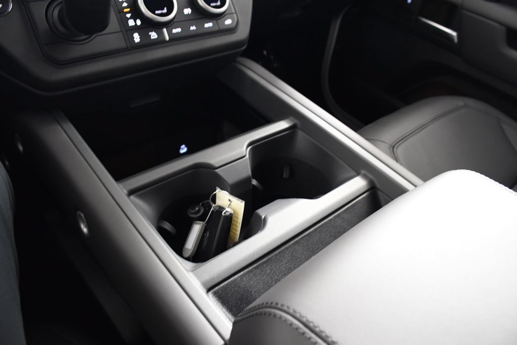 New 2026 Land Rover Defender 110 S AWD/4WD image 32