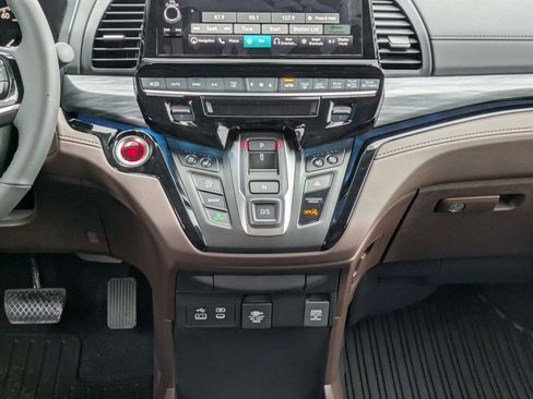 New 2026 Honda Odyssey Elite image 26