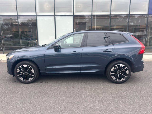 Used 2026 Volvo XC60 B5 Plus AWD/4WD image 2