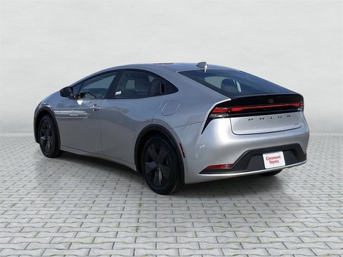 Certified 2025 Toyota Prius LE image 4