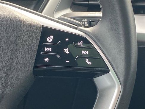 Used 2024 Audi Q4 e-tron Prestige w/ Black Optic Package image 8