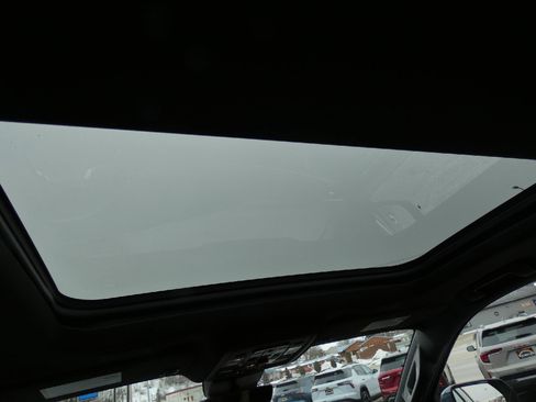 New 2026 Chevrolet Suburban High Country image 16