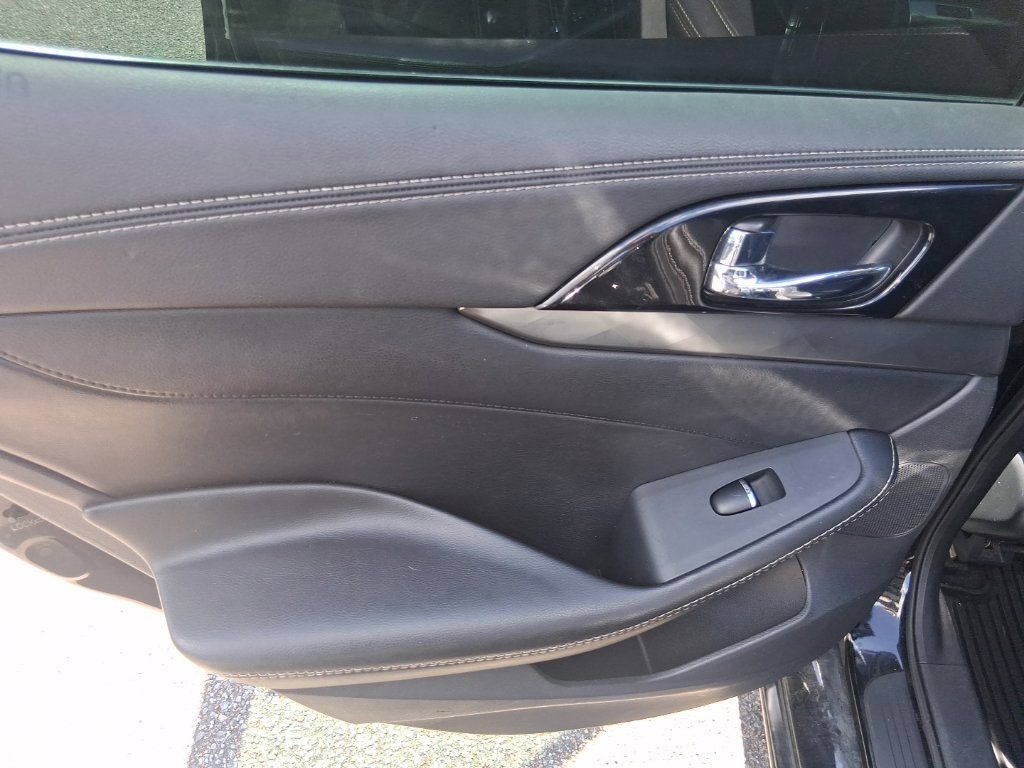 Used 2021 Nissan Maxima 3.5 SV w/ Floor Mat Group FWD image 14