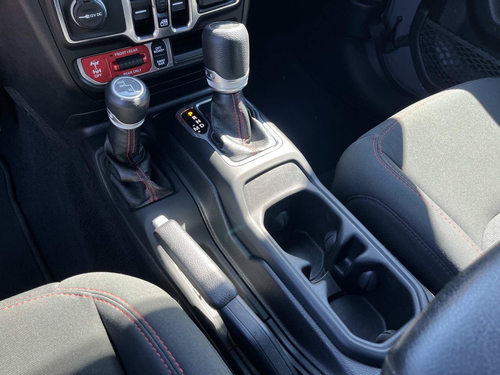 Used 2021 Jeep Wrangler Unlimited Rubicon AWD/4WD image 31