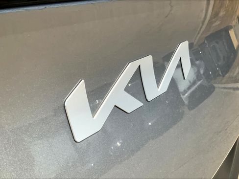 Used 2023 Kia Sportage LX FWD image 19