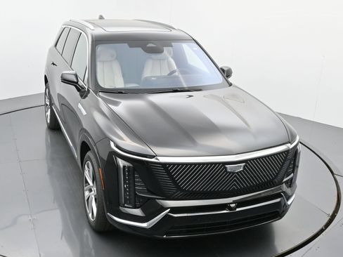 New 2026 Cadillac Vistiq Luxury image 30