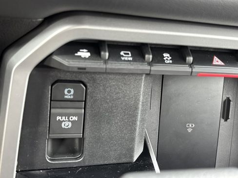 Used 2025 Toyota Tundra Platinum image 41