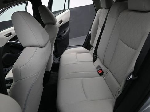 Used 2023 Toyota Corolla Cross L image 12