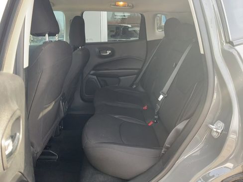 Used 2021 Jeep Compass Sport image 9