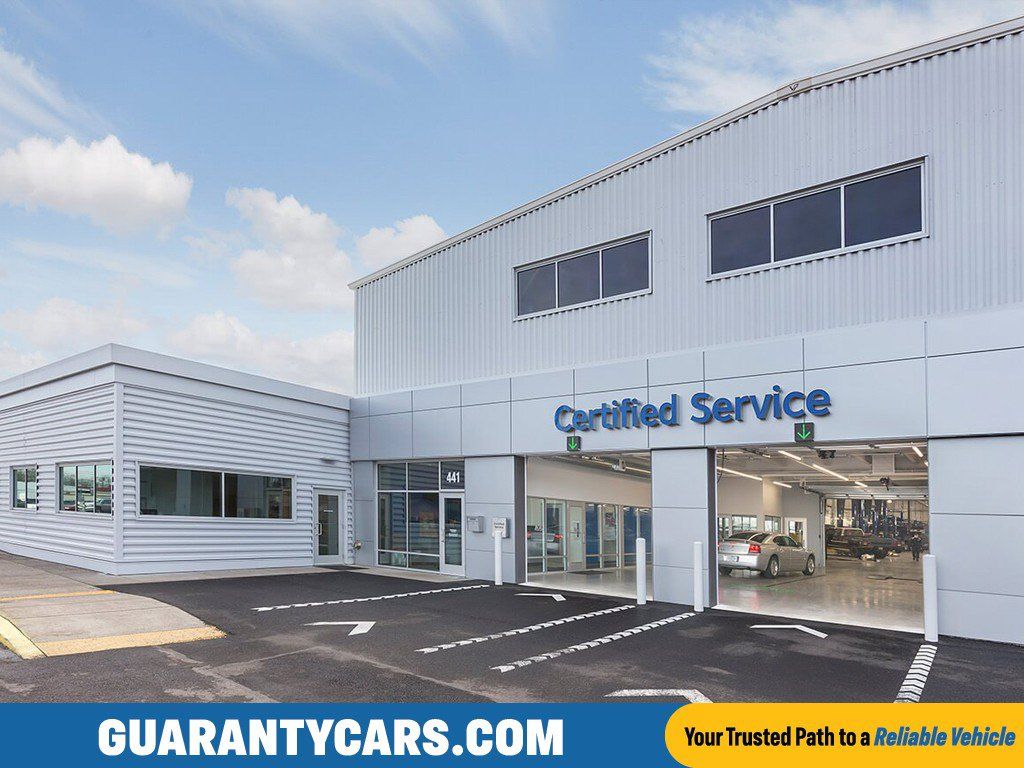 Used 2017 Hyundai Elantra Limited w/ Limited Tech Package 08 FWD image 11