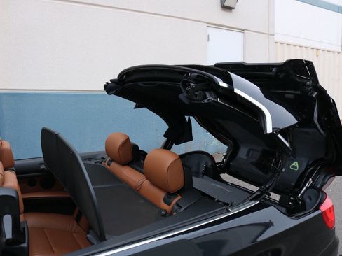 Used 2011 BMW 335i Convertible image 13
