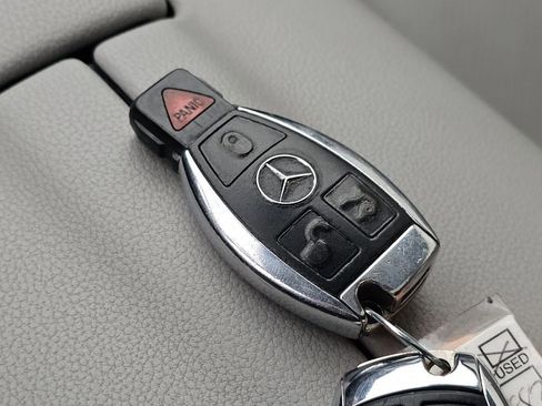 Used 2011 Mercedes-Benz E 350 4MATIC Sedan w/ Premium 1 Pkg image 33