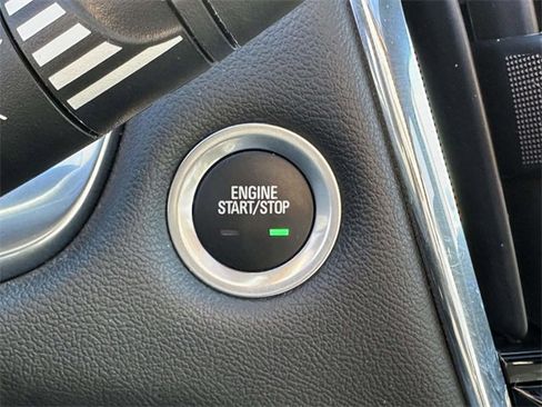 Certified 2023 Chevrolet Traverse RS image 36