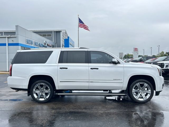 Used 2019 GMC Yukon XL Denali w/ Denali Ultimate Package AWD/4WD image 17