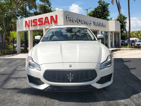 Used 2022 Maserati Quattroporte Modena image 2