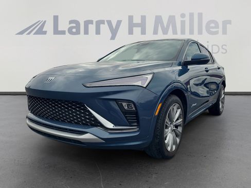 Used 2025 Buick Envista Avenir image 1