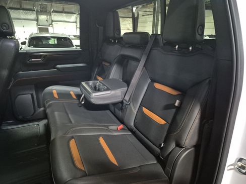 Used 2024 GMC Sierra 2500 AT4 w/ AT4 Preferred Package image 25