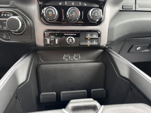 Used 2025 RAM 1500 Big Horn AWD/4WD image 15