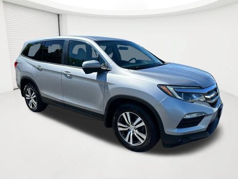 Used 2018 Honda Pilot EX image 3