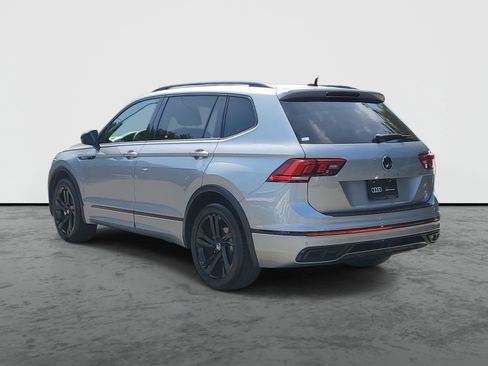 Used 2023 Volkswagen Tiguan SE R-Line FWD image 3