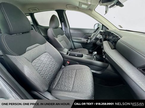 Certified 2025 Nissan Kicks SV AWD/4WD image 24