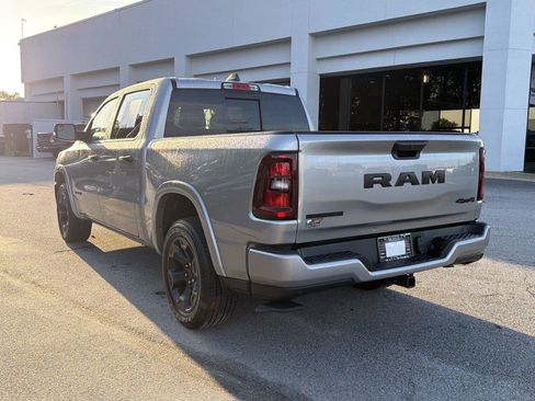 Used 2025 RAM 1500 Big Horn AWD/4WD image 7