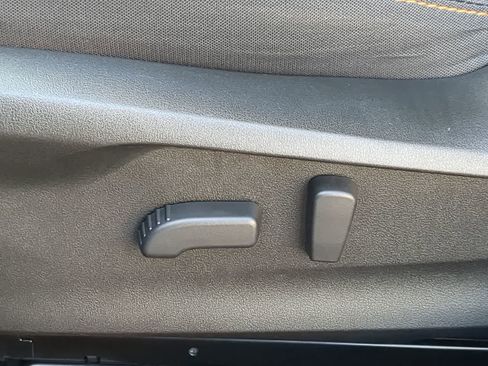 Used 2023 Subaru Crosstrek 2.0i Premium image 18